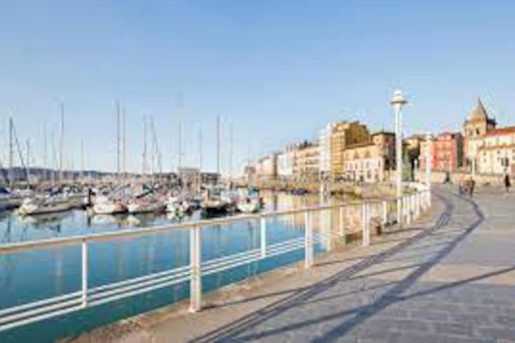 Espacioso 140 M2 Y Calidad A 250 Metros Playa Y Puerto Deportivo 5Hab 2 Banos Vut2917As Gijon Exterior photo